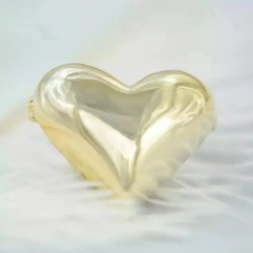 Vazira Queen gold copper